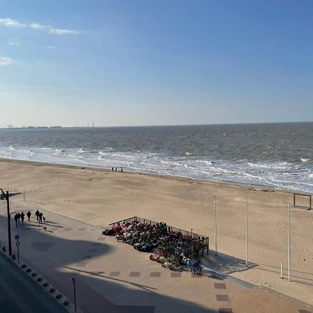 Huswell - Beautiful Spacious Studio With Frontal Sea View Knokke-Heist Ngoại thất bức ảnh