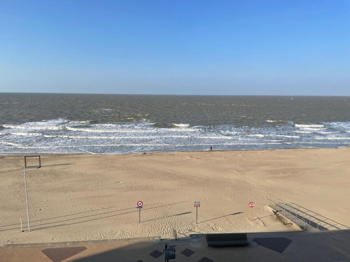 Huswell - Beautiful Spacious Studio With Frontal Sea View Knokke-Heist Ngoại thất bức ảnh