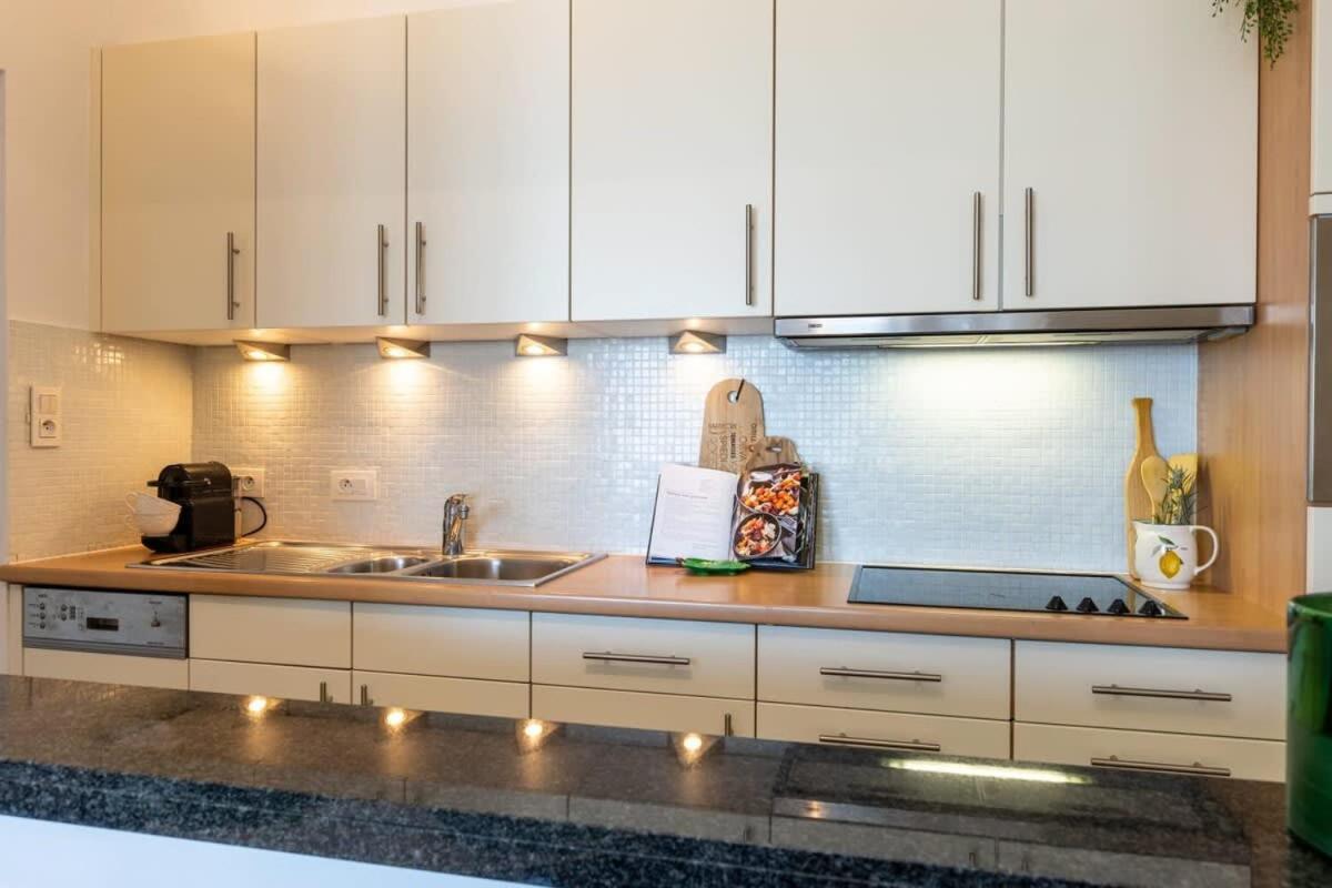Huswell - Beautiful Spacious Studio With Frontal Sea View Knokke-Heist Ngoại thất bức ảnh